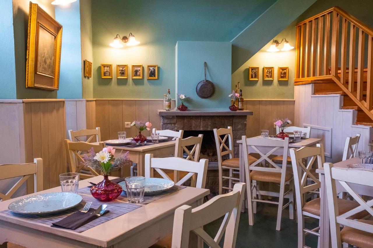 The Old School Boutique Hotel Sirako Esterno foto