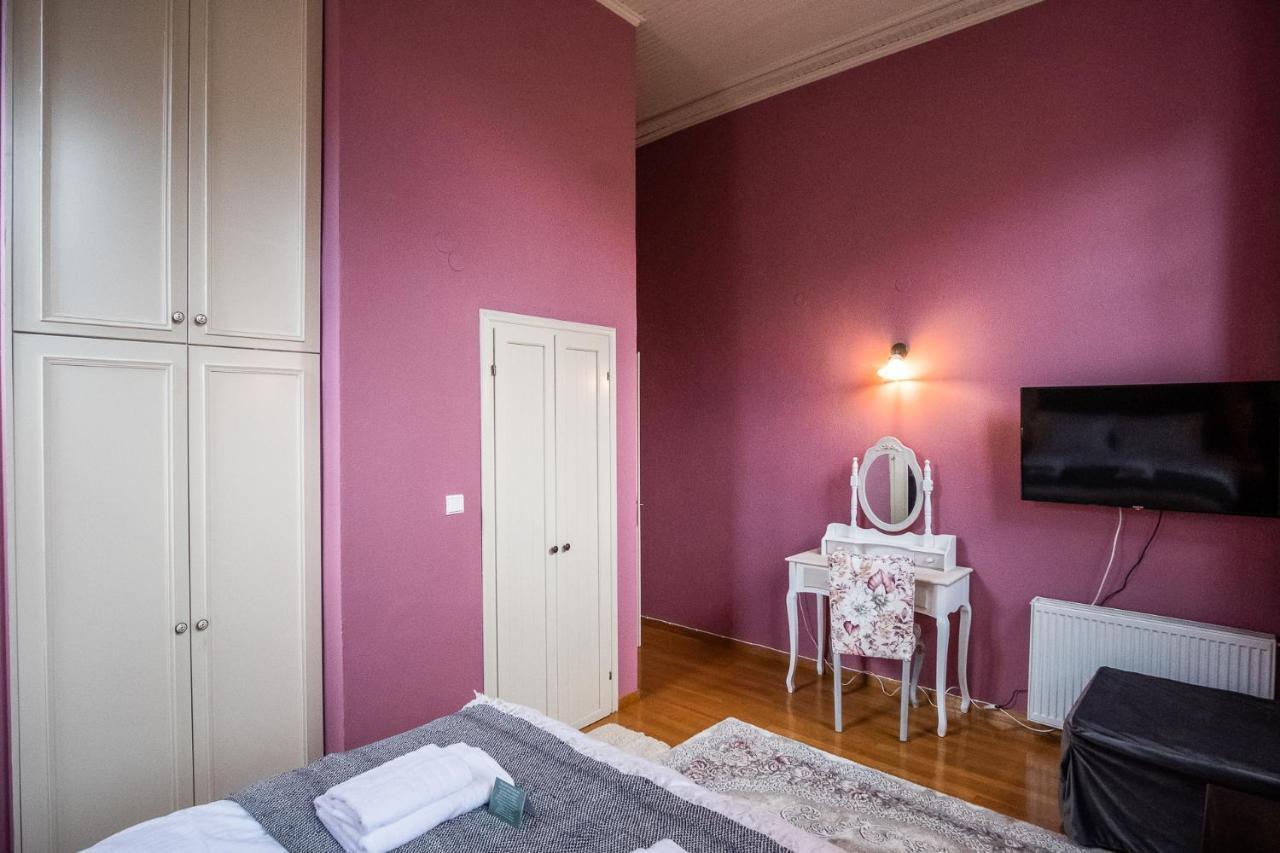 The Old School Boutique Hotel Sirako Esterno foto