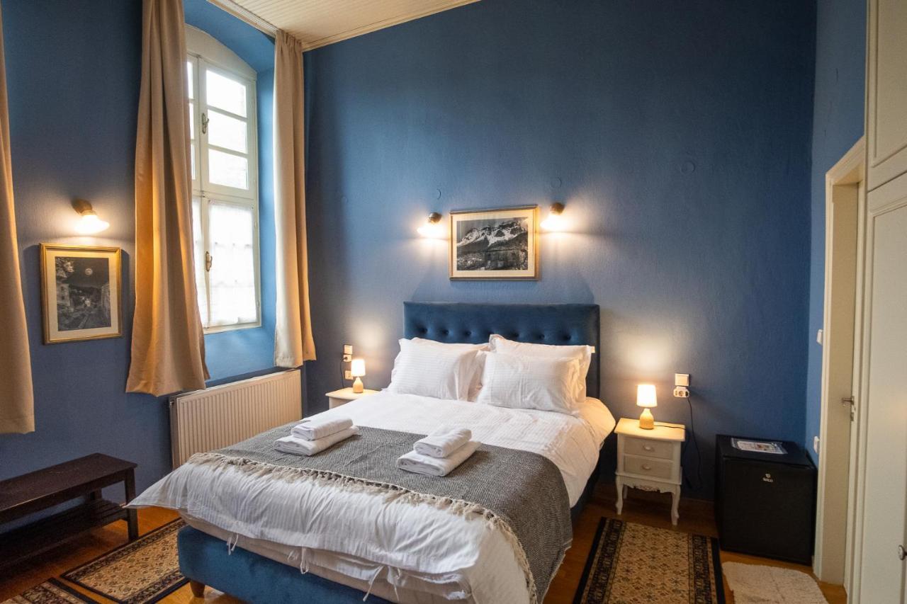 The Old School Boutique Hotel Sirako Esterno foto