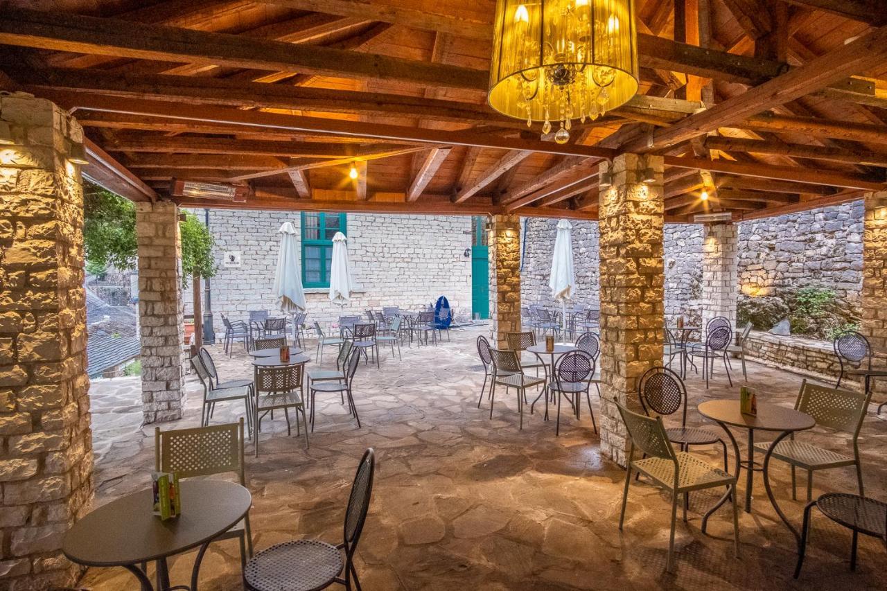 The Old School Boutique Hotel Sirako Esterno foto