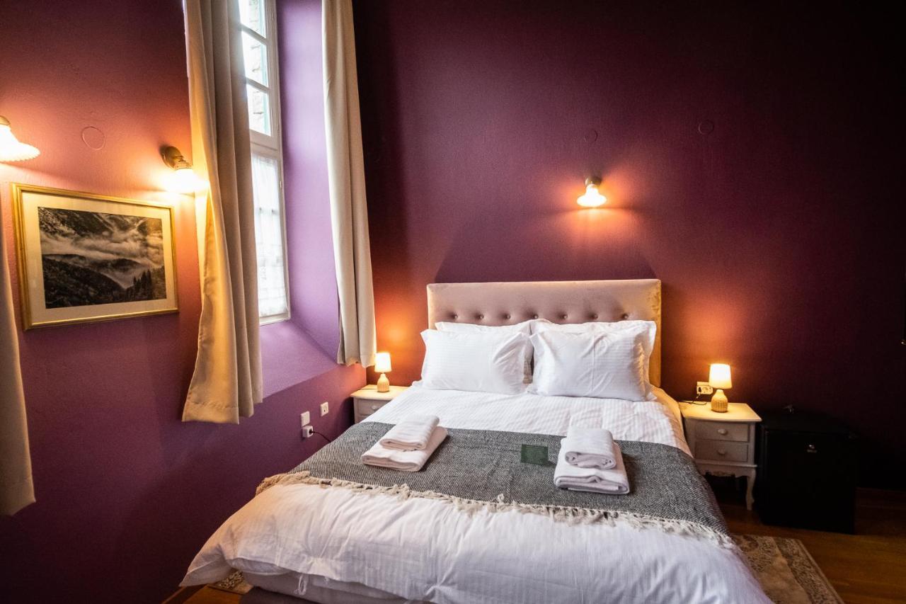 The Old School Boutique Hotel Sirako Esterno foto