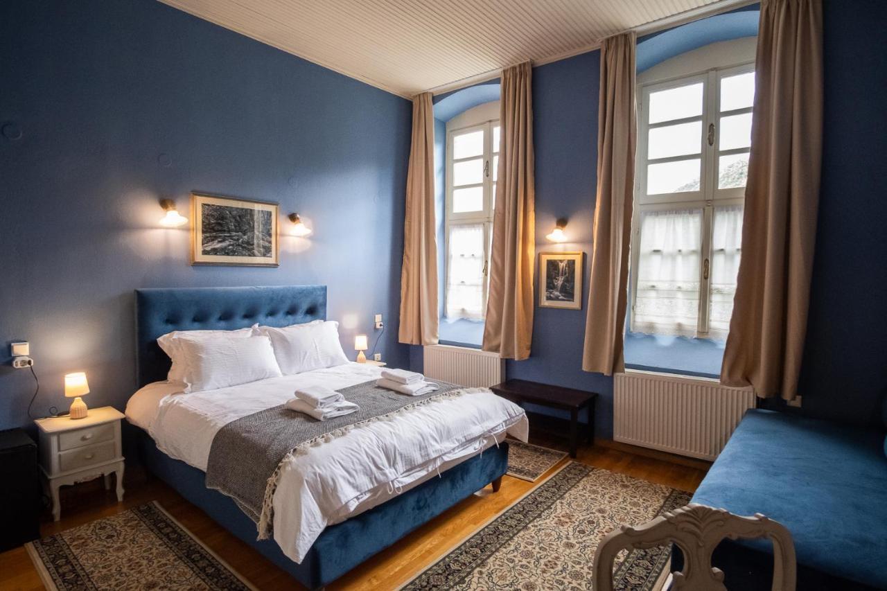 The Old School Boutique Hotel Sirako Esterno foto