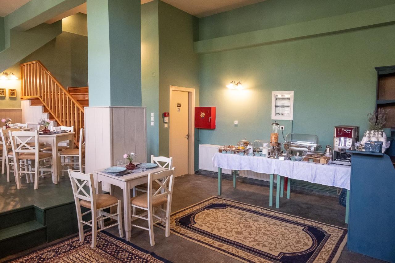 The Old School Boutique Hotel Sirako Esterno foto